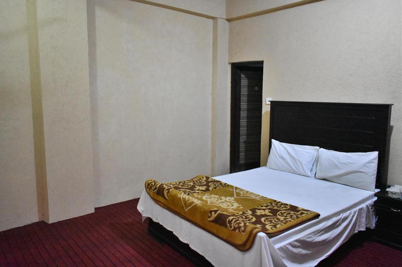 Zara Residence 1 Saidu Sharif エクステリア 写真