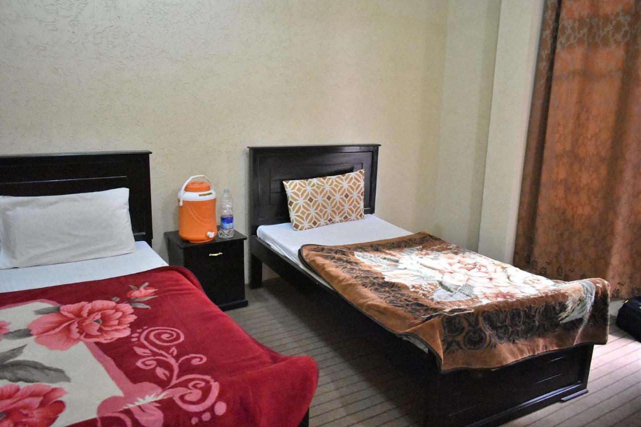 Zara Residence 1 Saidu Sharif エクステリア 写真