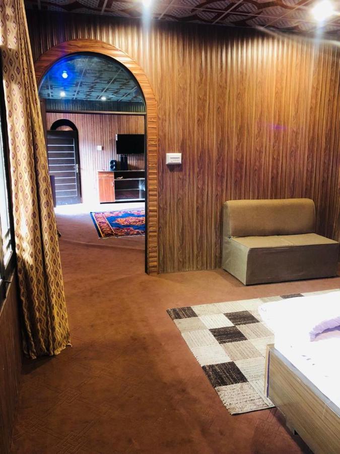Zara Residence 1 Saidu Sharif エクステリア 写真